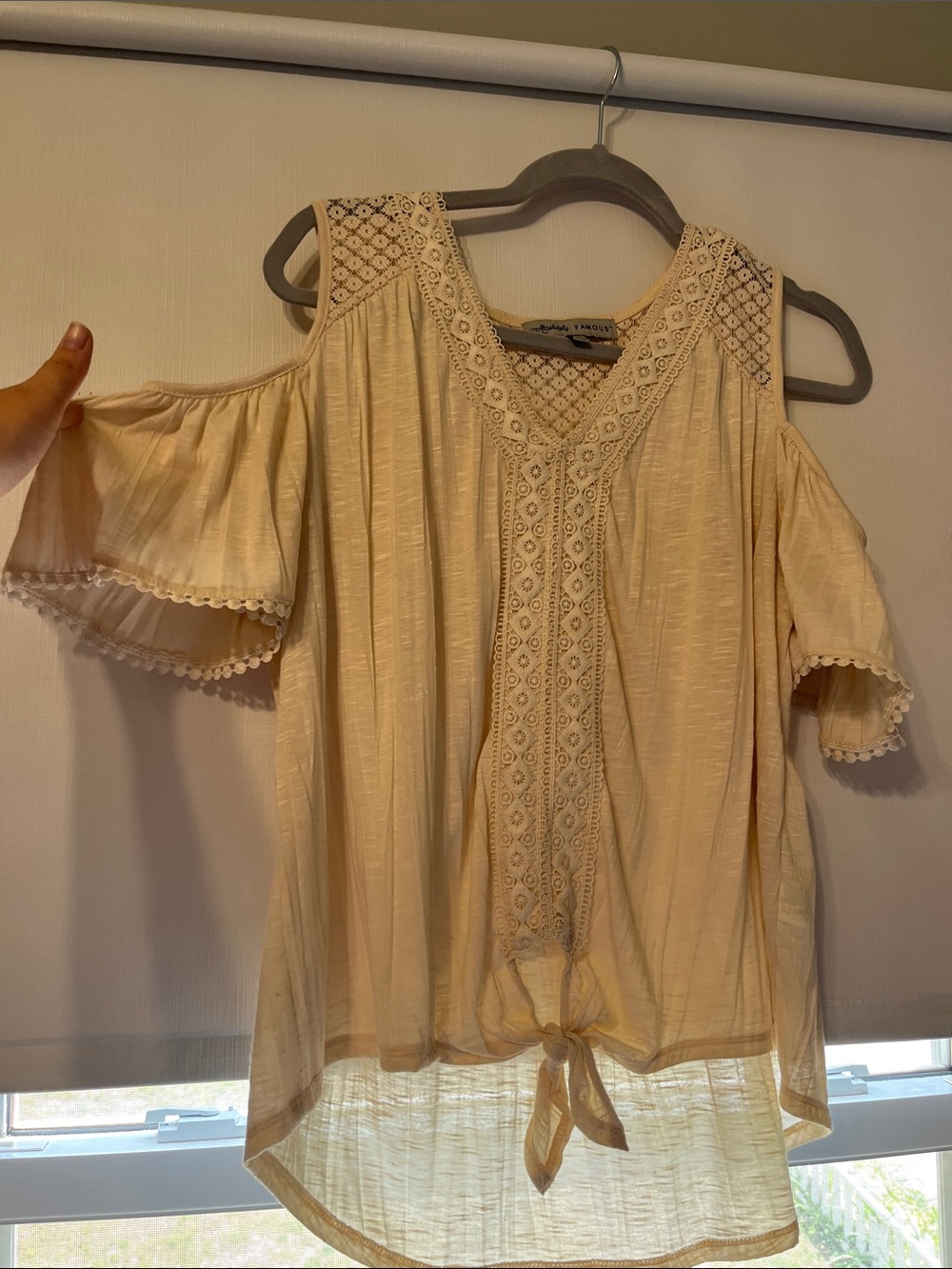 Absolutely Famous Cream Cold-Shoulder Crochet Tie-Front Blouse